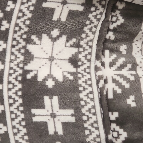 Over Sized Sherpa Snuggler Hoodie - Picture 2 of 4